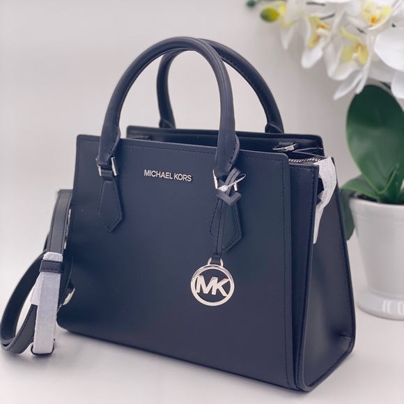 Michael Kors Handbags - Michael Kors Md Hope Satchel Black